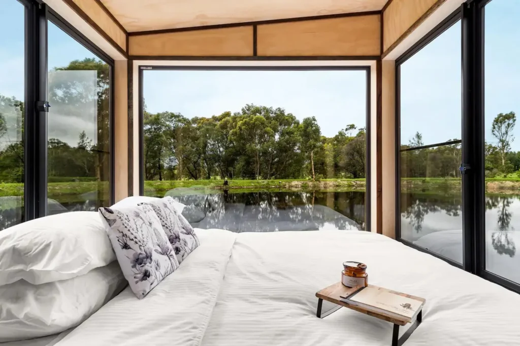 Banksia-Tiny Home with Stunning Dam Views