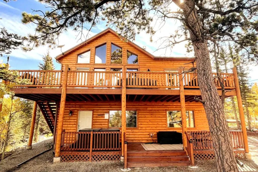 Embracing Nature: Inside Our Cozy Log Cabin Hideaway