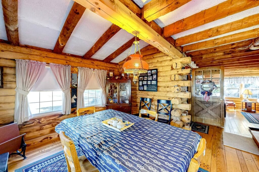 Stunning Log Cabin